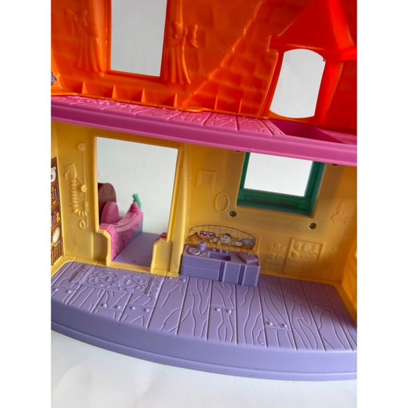 Fisher Price Little People Belle's Klip Klop Cottage Playset Beauty & the Beast - Picture 8 of 11